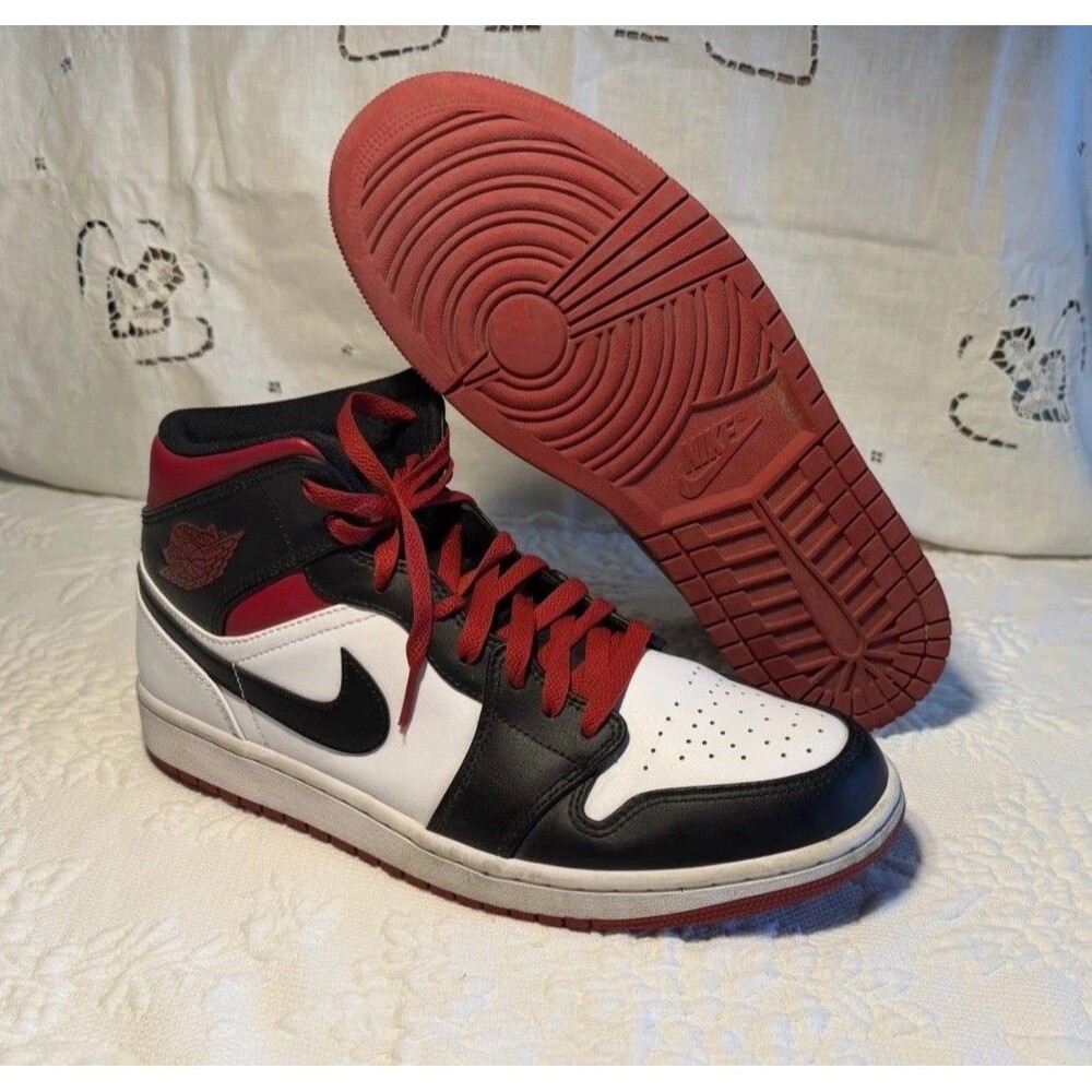 Nike Air Jordan 1 High men’s Sneaker Black White Red Leather size 10.5